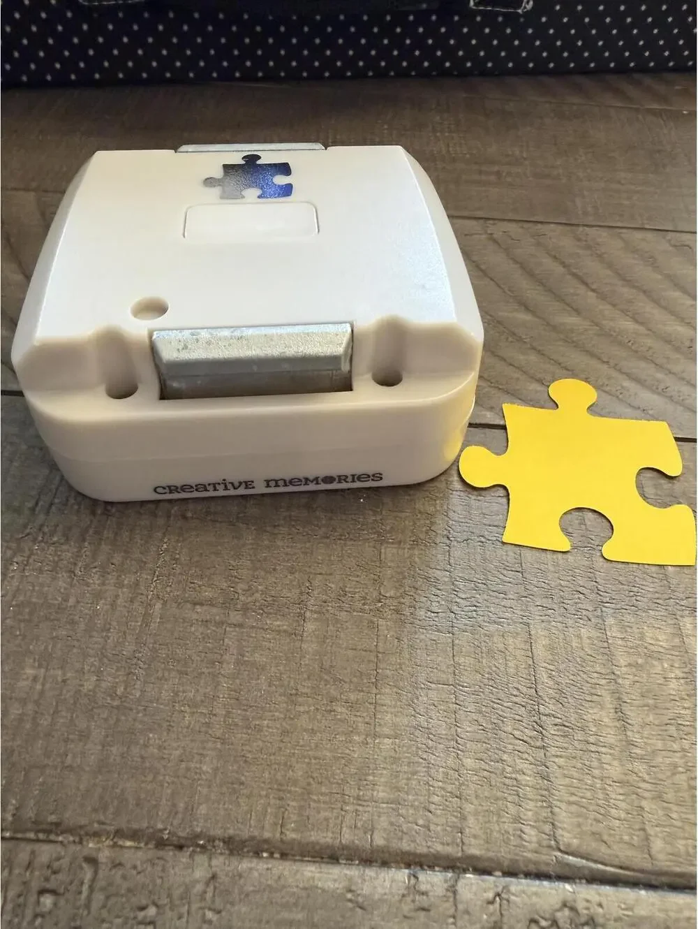 Creative Memories Puzzle Shape Punch Cartridge